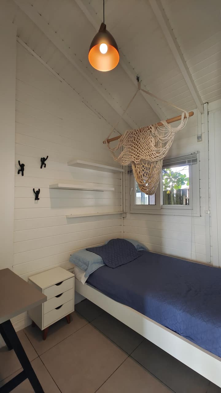 Chambre 3
1 - Lits jumeaux extra-larges - lit de vie
Pas de climatisation