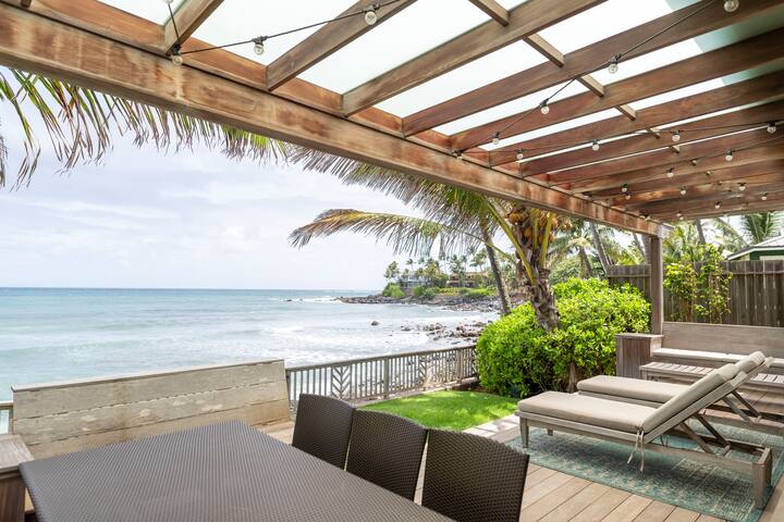 Designer oceanfront home in the heart of Paia gallery image 3