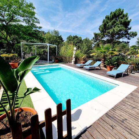 Villa Aphrodite avec piscine chauffée et spa