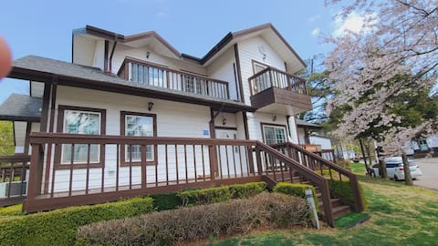 ●HOT Recommended!● Flock pension 55 pyeong (1 living room, 5 rooms 10-16 people) #Flock Ranch #Yongp