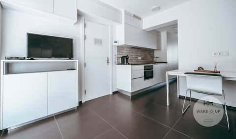 WakeUp 4 - Studio w. Terrace 4 Pax, Wi-Fi, Central