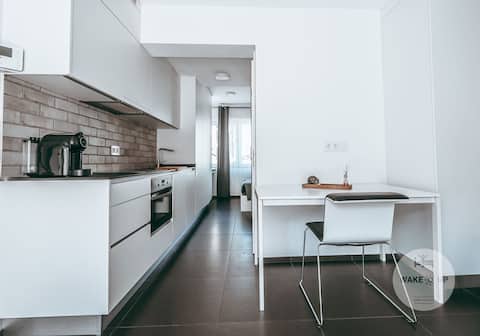 WakeUp 6 - studio w. terrace 4 Pax, Wi-fi, Central
