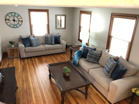 Top performing Airbnb: Willow Grove Lake House with Private Beach Access in Huron