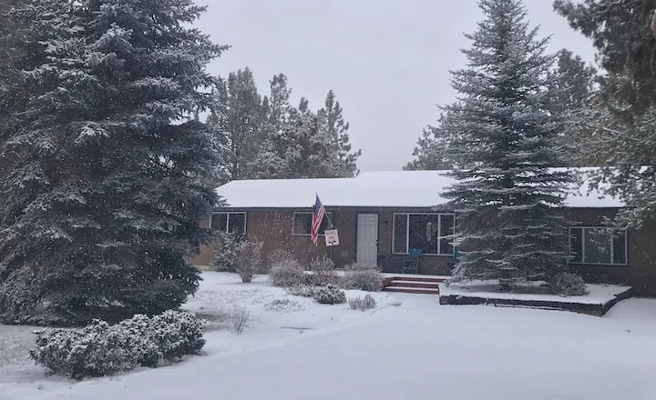 Quiet Bend Home In Pleasant Walking Neighborhood - Bend, OR