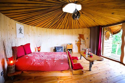 Souleyourt : cabane perchée Romances Nippones.