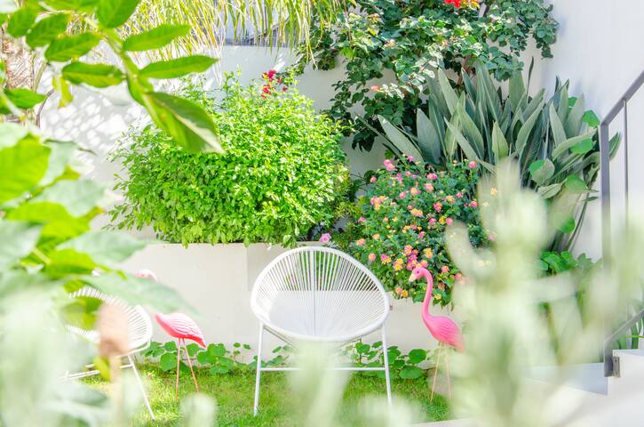 Amazing View & Patio ‒ Redesigned Historical House gallery image 4