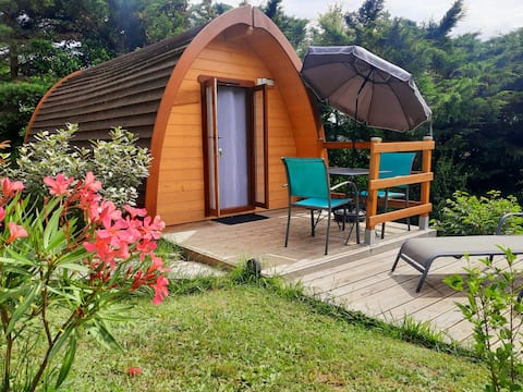 Pod with bathroom - Spa massage pool