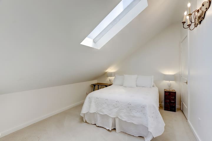 Საძინებელი №3 საწოლი დიდი უჯრით