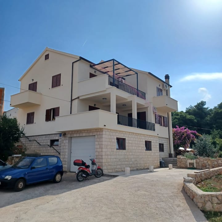 Apartment with beautiful view-AP1