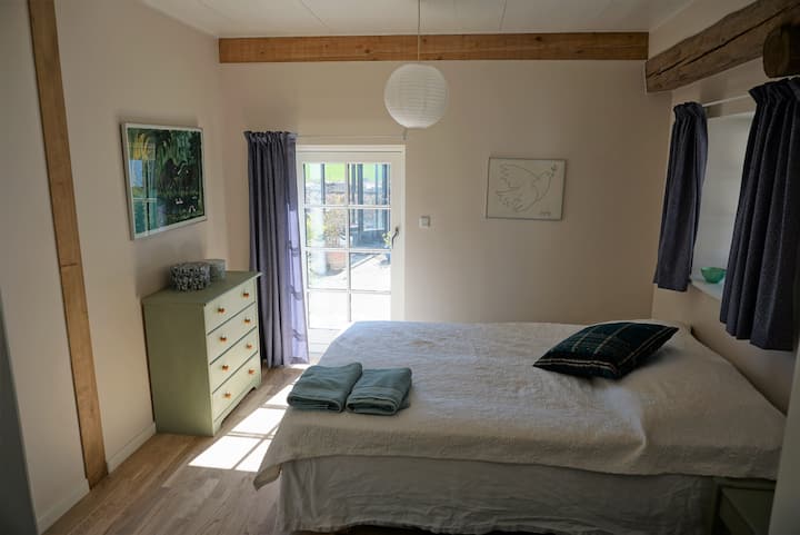 Bijenappartement: slaapkamer 1