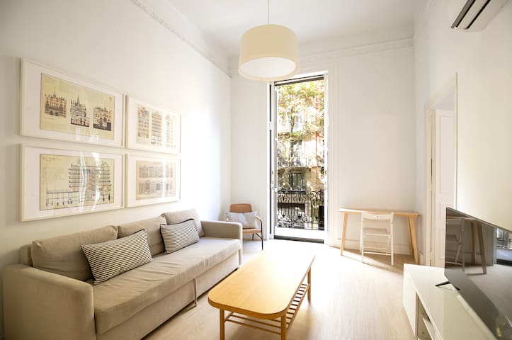 Stylish apartment in the heart of Barcelona