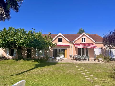 Beautiful home with garden and private pool