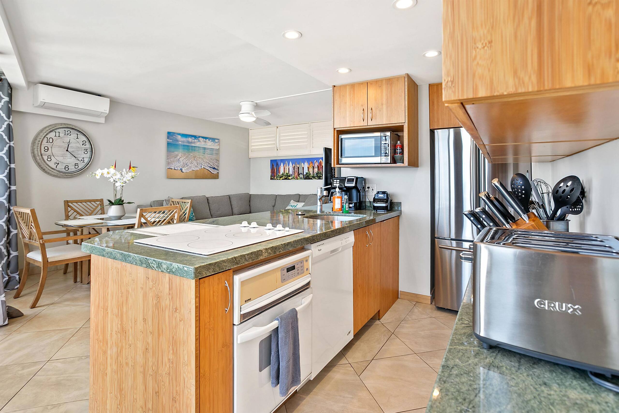 Condo in Kihei · ★4.95 · 2 bedrooms · 4 beds · 2 baths - Image 47