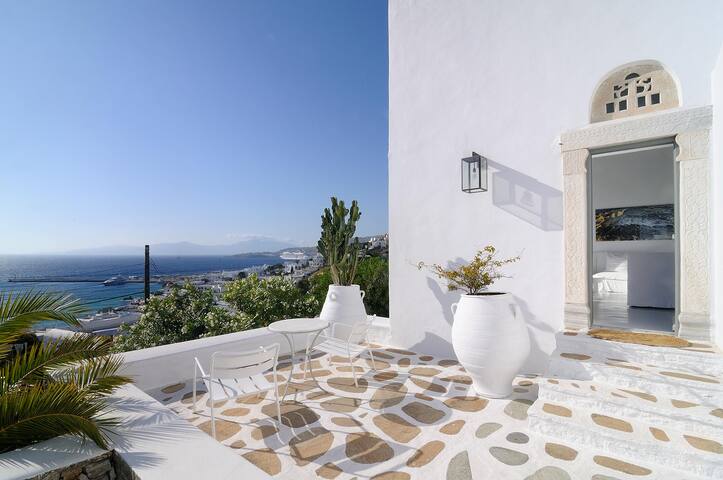 Villa Opal by Mykonos Rocks gallery image 5