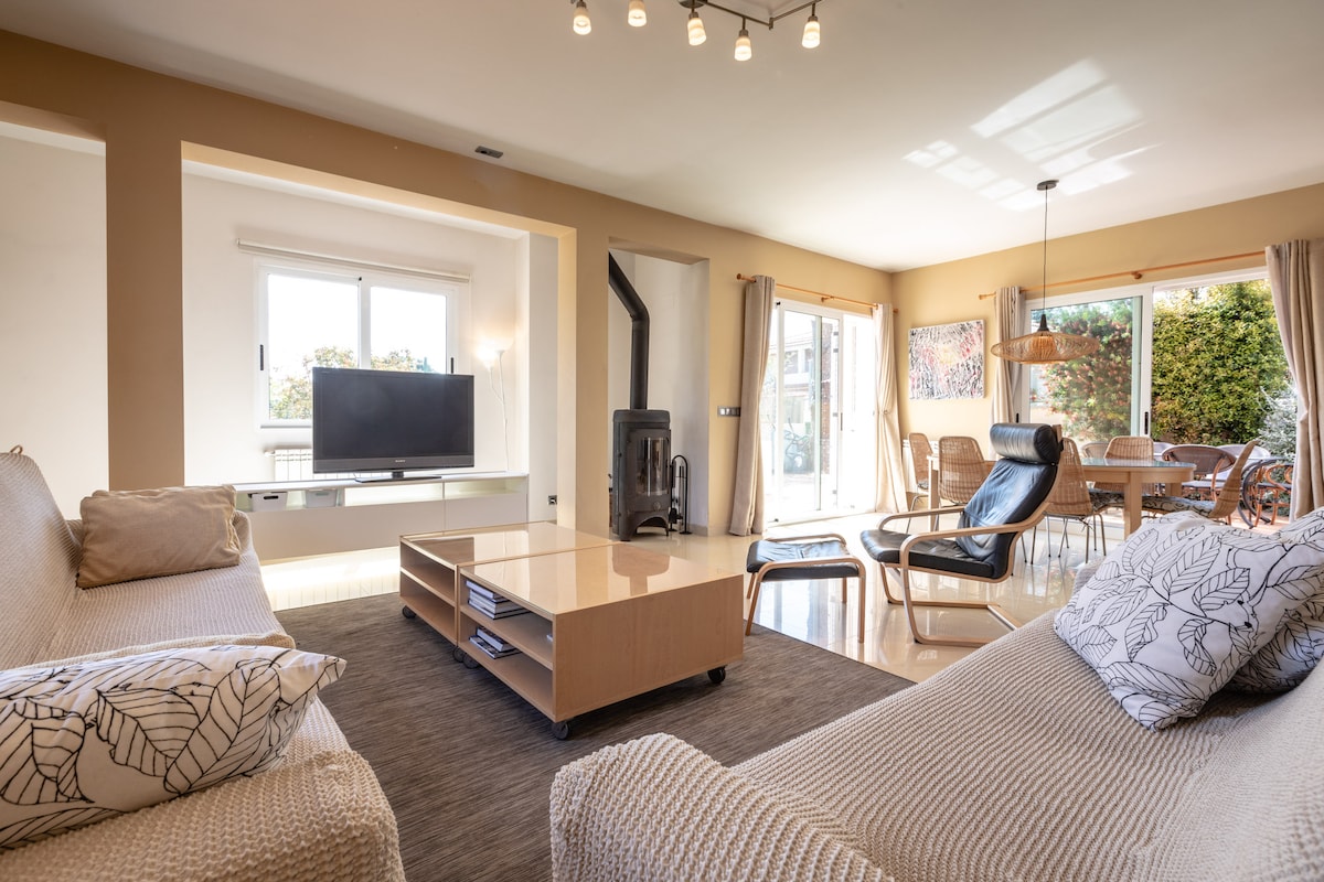 Annonce Airbnb populaire: Seaside home with garden à Sagunt / Sagunto