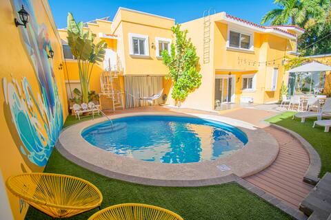 *CASA DORADA walk to beach and enjoy private pool!