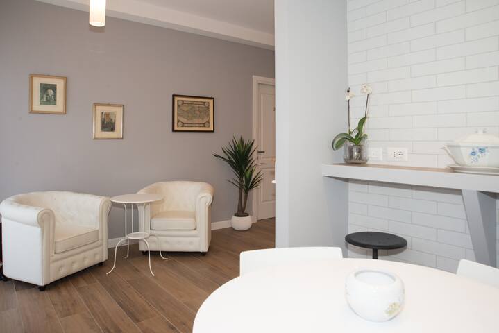 Elegante appartamento Garbatella/Ostiense/Eataly gallery image 3