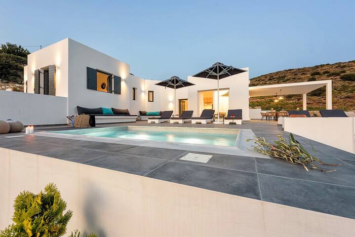 New Luxury Villa Rosemary in Paros gallery image 4