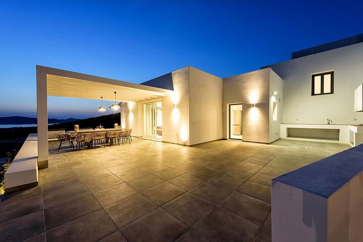 New Luxury Villa Rosemary in Paros gallery image 5
