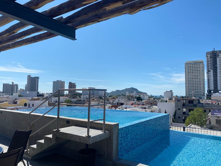 Luxury apartment with pool close to the beach Condominiums for Rent
