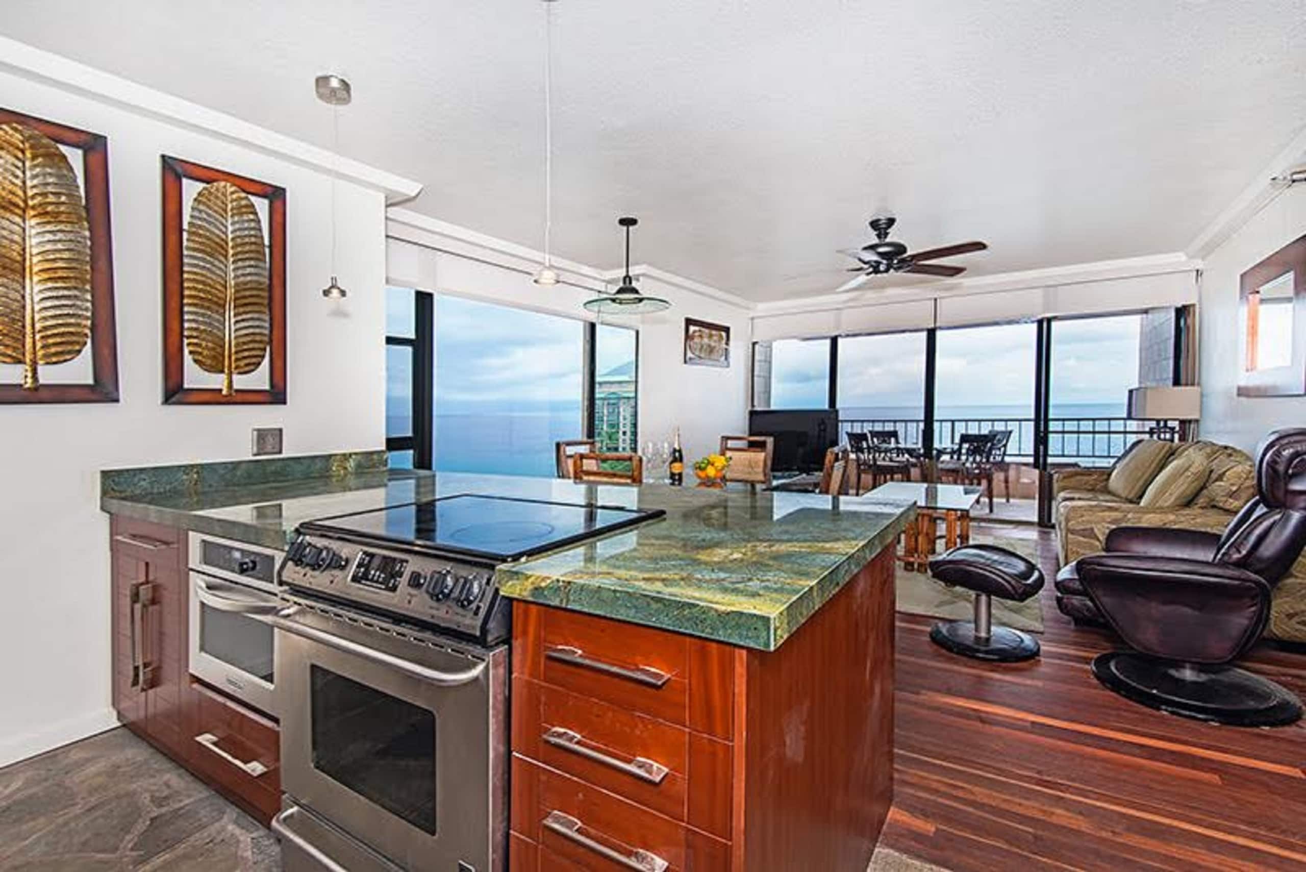 Condo in Lahaina · ★4.89 · 1 bedroom · 2 beds · 1 bath - Image 32