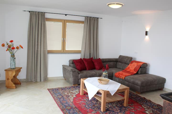 Obývačka / rozkladacia pohovka na prízemí