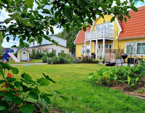 Ferry town, Björnhovda