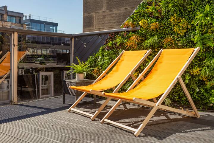 The Edinburgh Rooftop Terrace gallery image 3