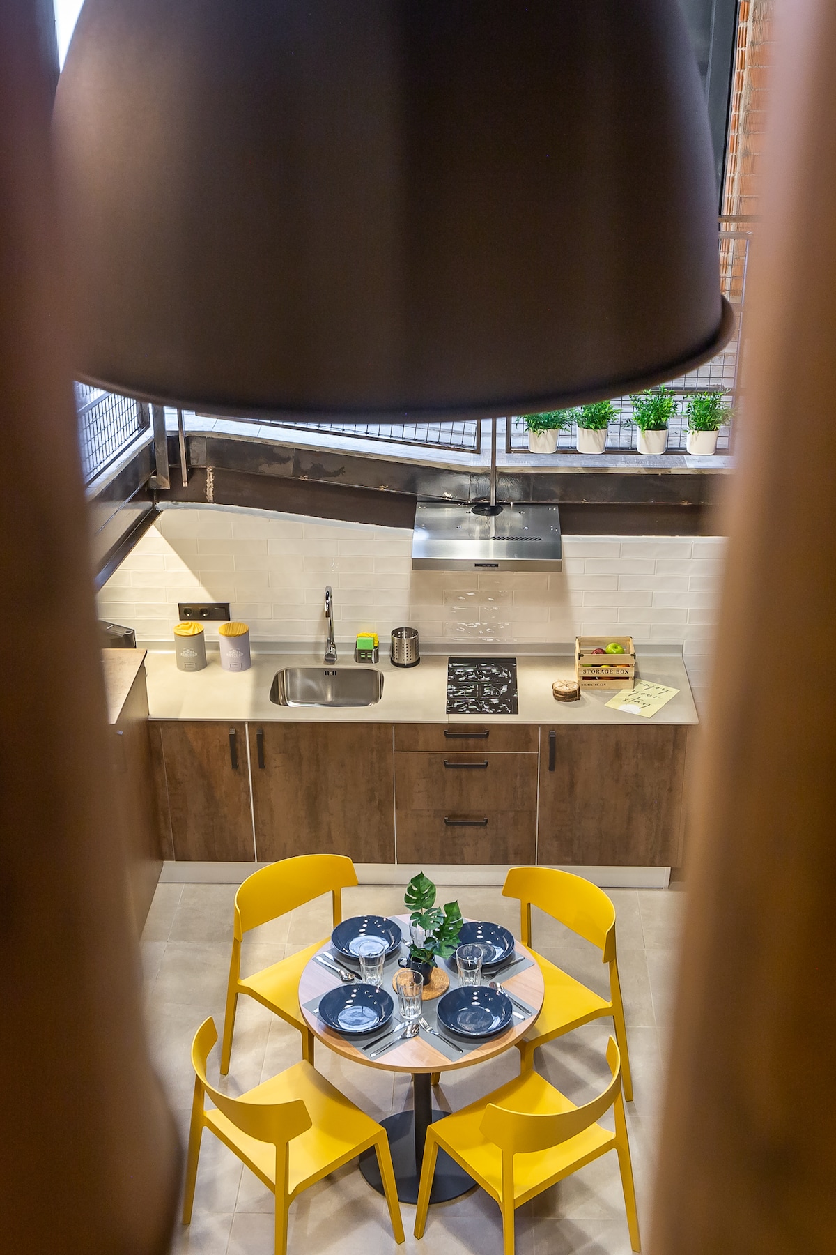 Top performing Airbnb: Art Loft 05 'The Mechanic' in Valencia in Pobles De L'oest