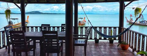 Large Ocean Front Villa with Panoramic Views