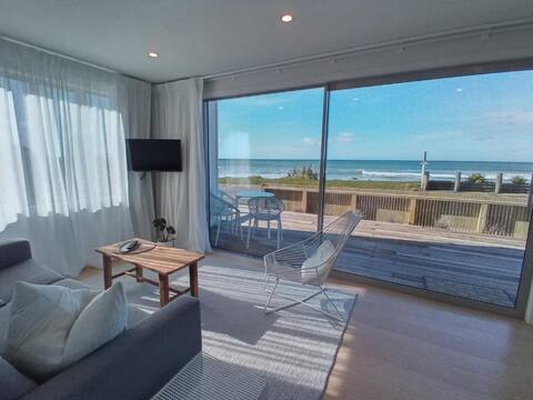 Seascape Beachside Apartment A
