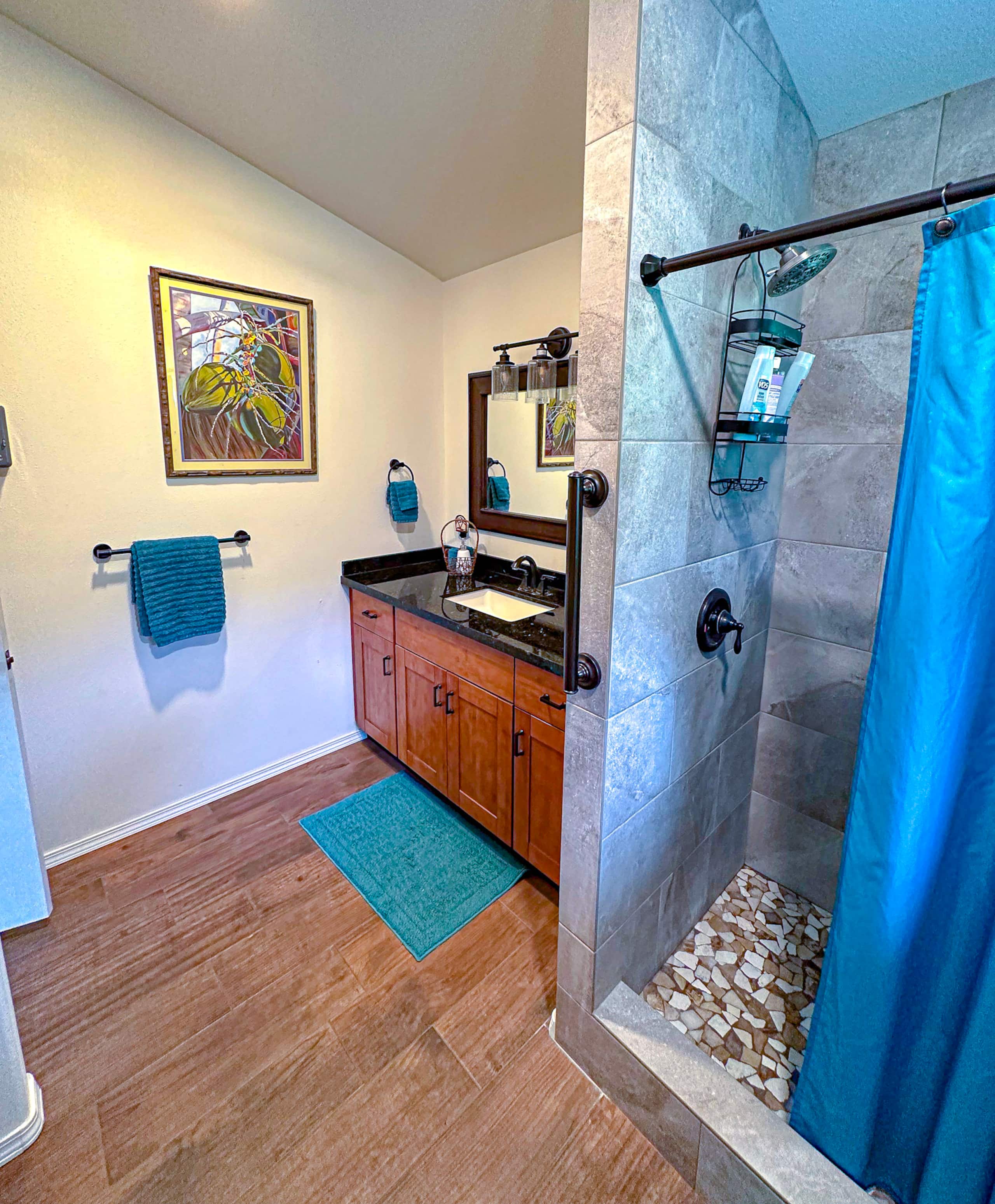 The Tree House Suite - Photo 9