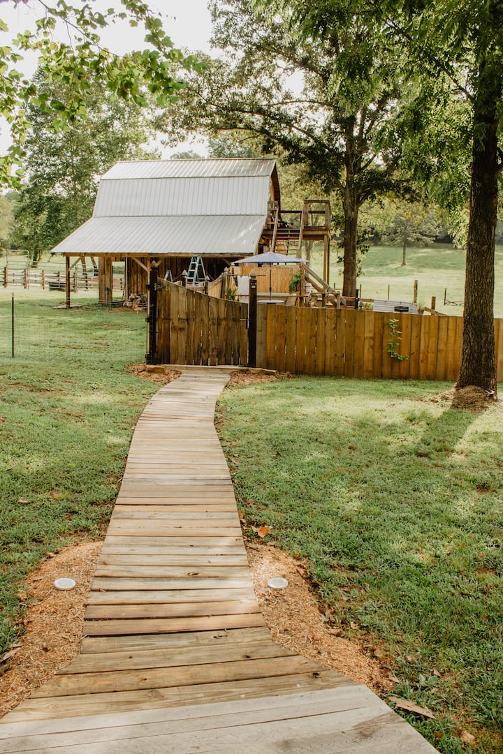 The Loft Barns for Rent in Saint Joe, Arkansas, United States