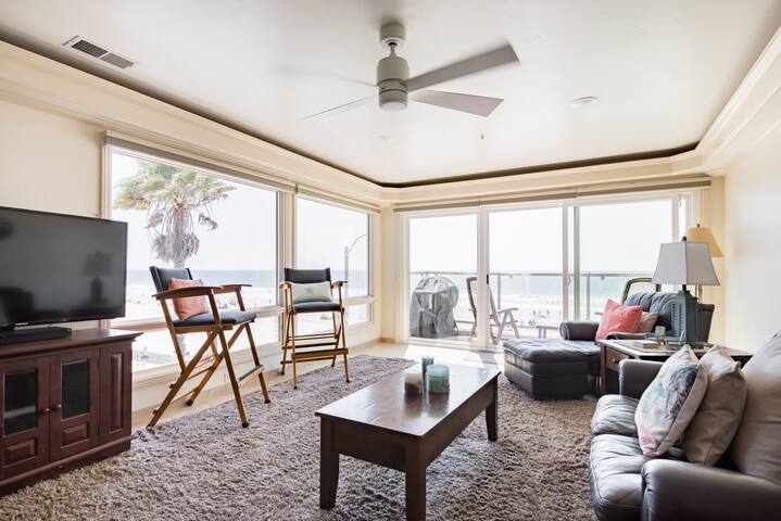 Ocean Front Home Sleeps 10+ Dream Beach Vacation gallery image 2