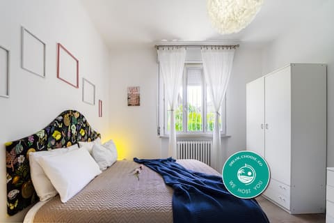 [BEACHSIDE APARTMENT] Free parking & relaxation
