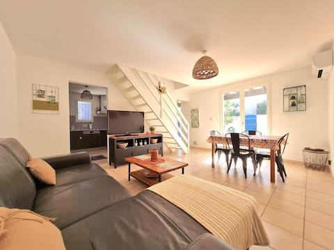 Holiday home near the sea