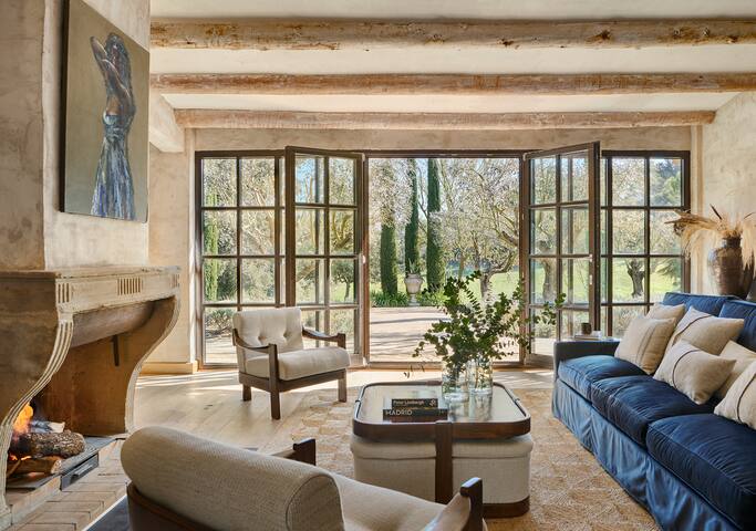 Unique villa in the Empordà