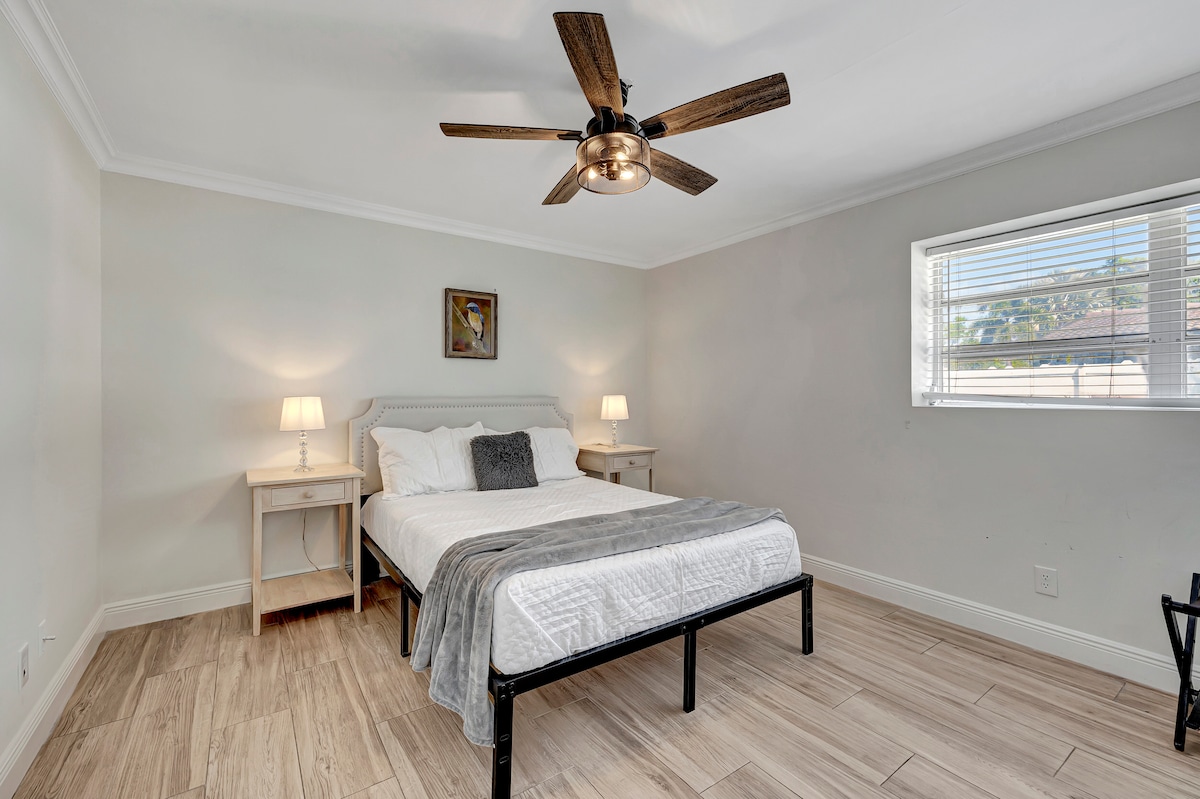 חדר שינה מס '2 (מיטת קווין סייז)