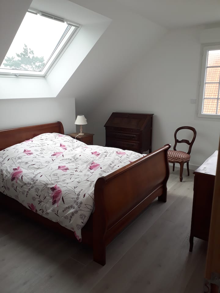 dhoma e tretë e gjumit lart