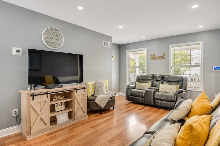 Summer Dreams Corporate Executive Suites🍋 - Jackson, MS
