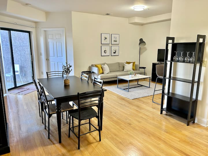 035 • 2br/2ba Apt • Quick Manhattan Commute - Manhattan, NY