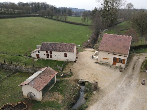 Airbnb performant: Gîte de la Rose near Vézelay in Burgundy à Yonne