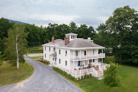 Beautiful River House near Manchester, VT