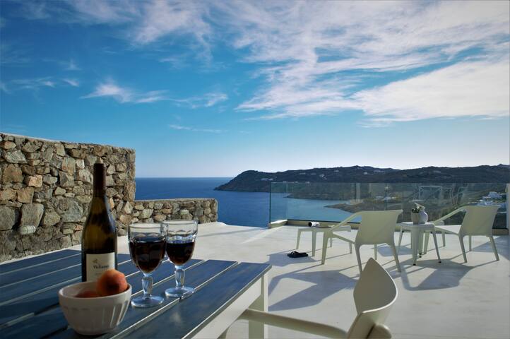 Elia House With Amazing View On The Beach Mykonos gallery image 3