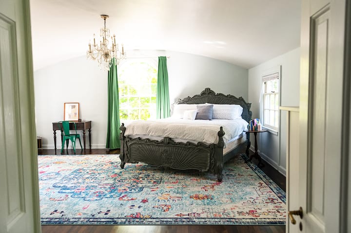 master bedroom king suite