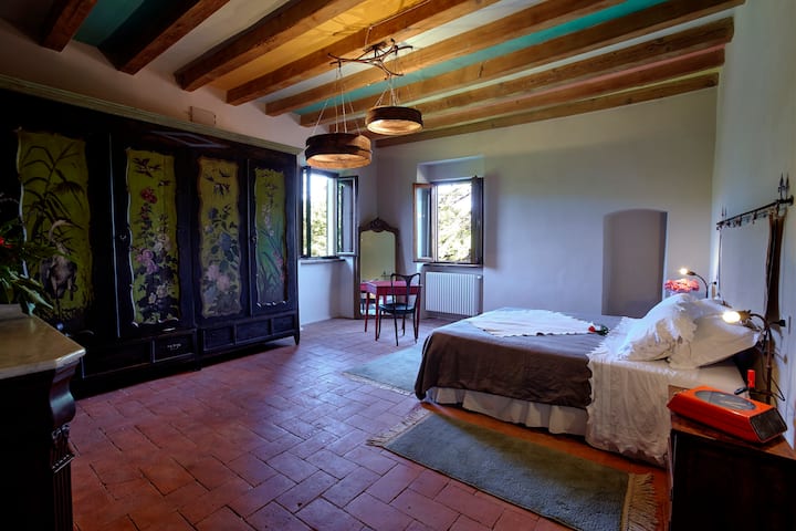 Четворна спалня със самостоятелна баня