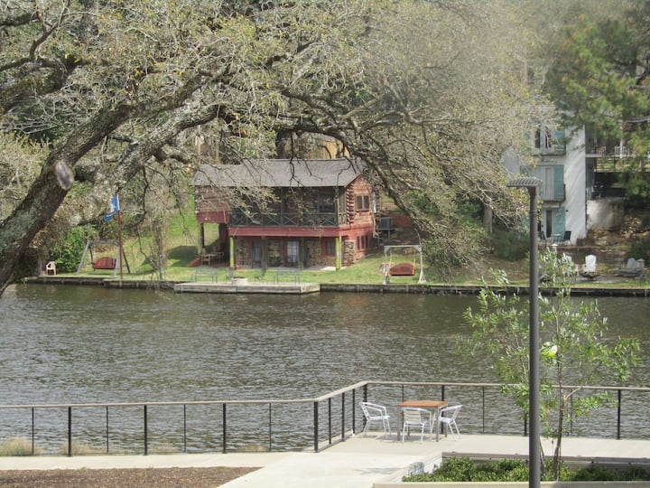 Natchitoches Log Cabin Guest House Cabins for Rent in Natchitoches