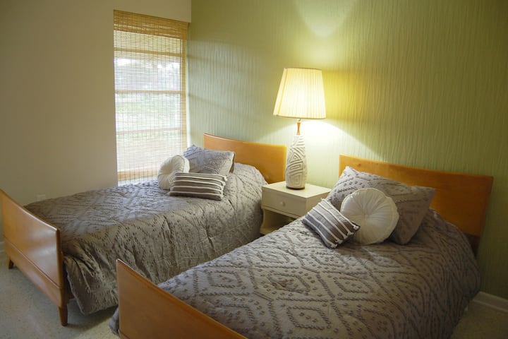 Двойна спалня.