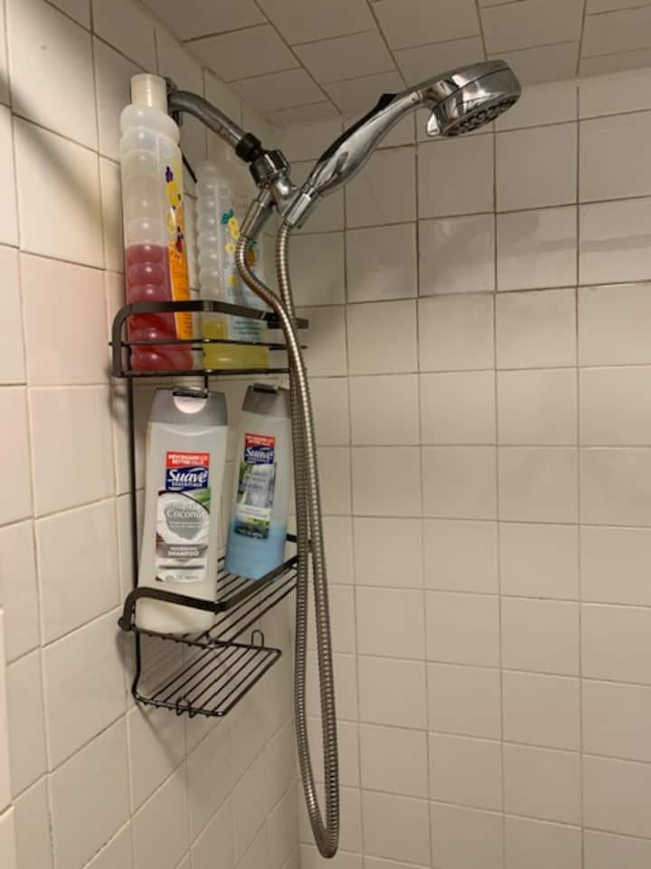 2BR/1BA Cozy & Fully Equipped Near JFK Airport - Apartments for