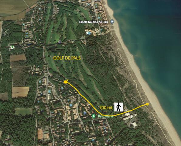 Casa de 3 hab, piscina, playa, delante del golf gallery image 3